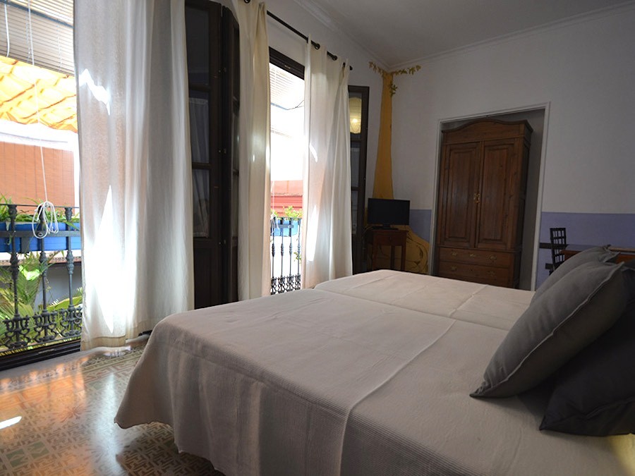 Kamer met uitzicht op patio