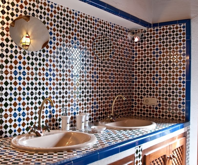55. een van de 4 Badkamers