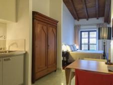 Studio 1e etage