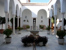 De patio van het hotel