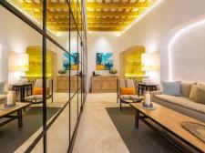 5. Lounge
