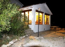 54. Ruime salon