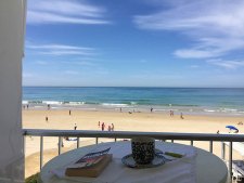 Appartement 2 met balkon aan zee