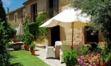 Hotel 1: Navafria