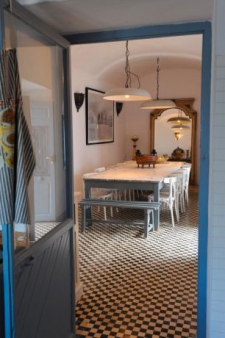 Doorkijkje vanuit de keuken