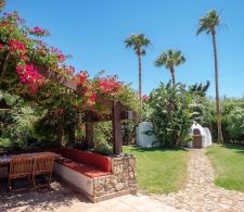 4. Tuin met pizza-oven